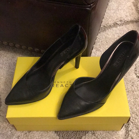 Kenneth Cole Bee Day LF Black Heels - Picture 3 of 5